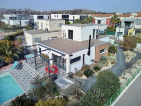Villa / Maison indépendante 150m de la plage avec jacuzzi et piscine chauffée à Saint Cyprien plage